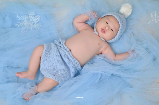 百色宝宝大哭不止